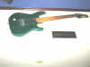 HRC_Niagara_guitar.jpg (15690 bytes)